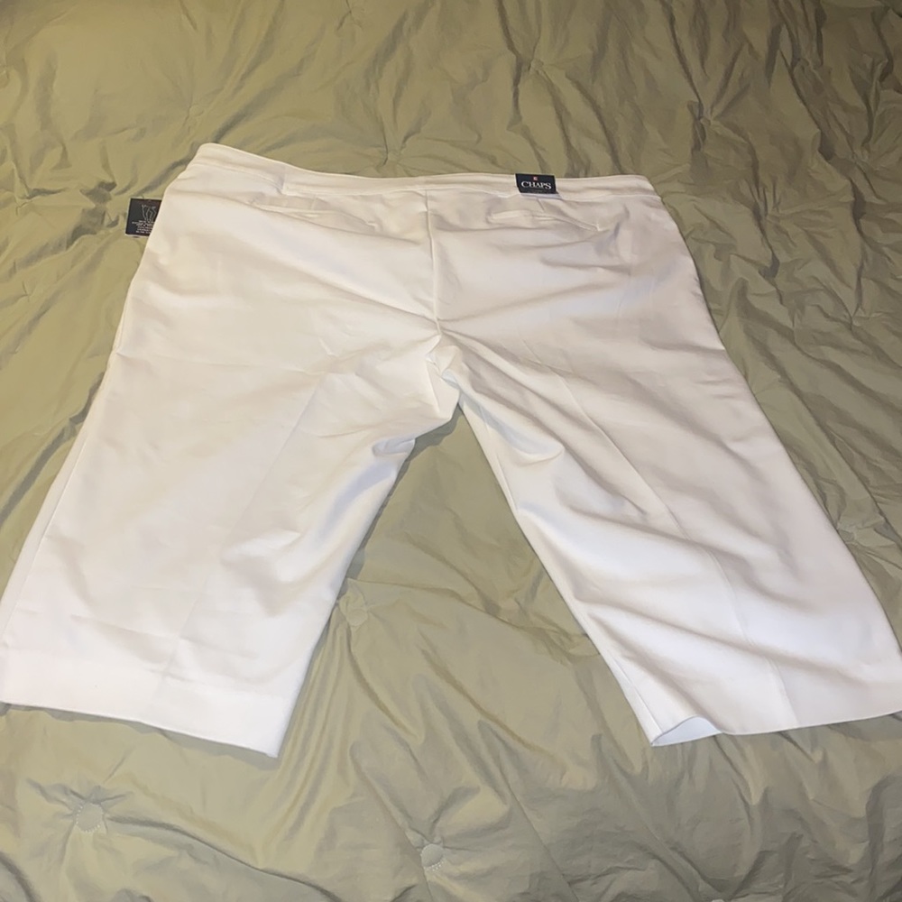 Chaps Woman Capris - Picture 2 of 7